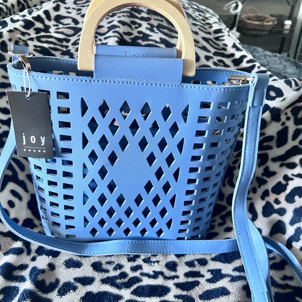 Joy Susan hand bag blue new in good excellent condition